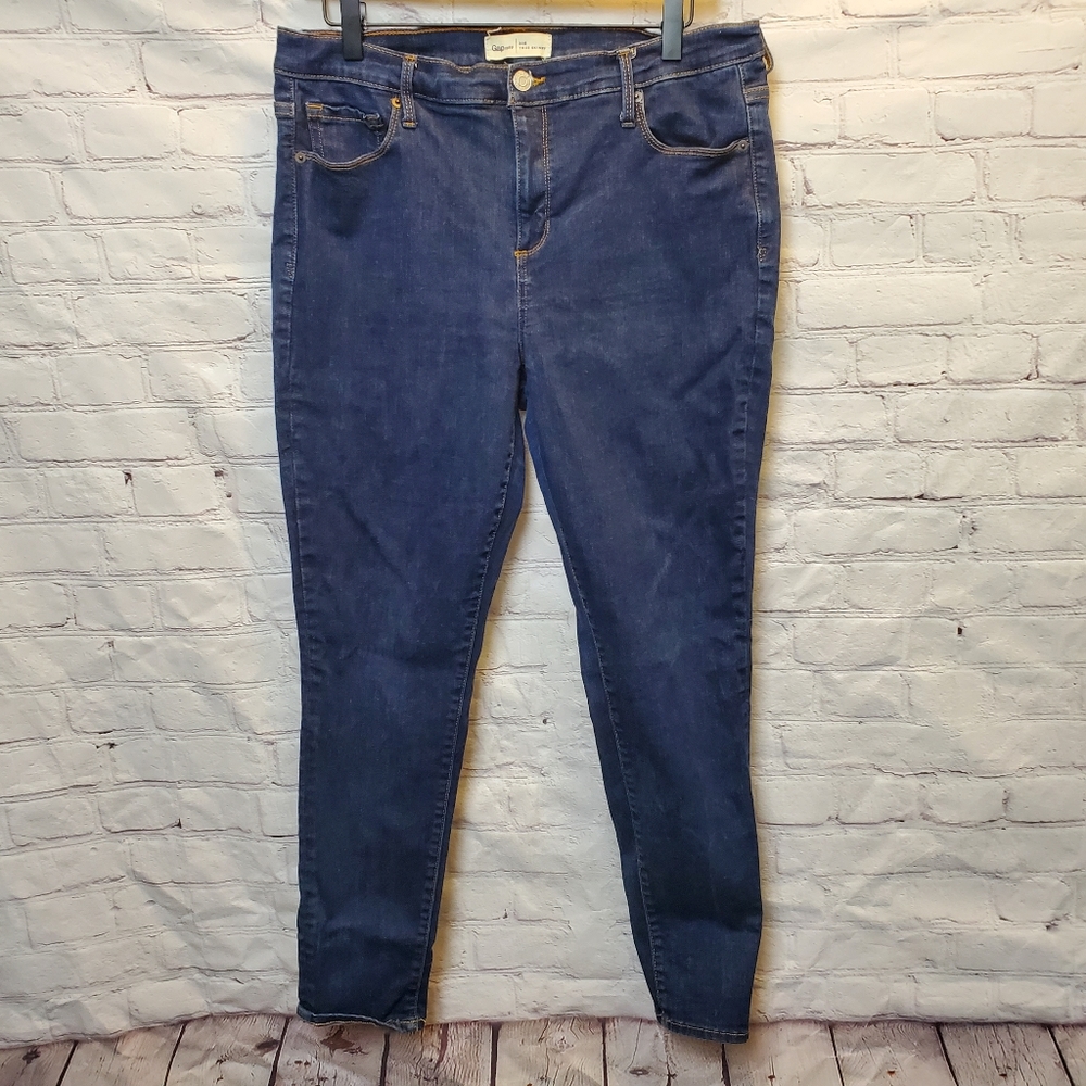 Like New Gap True Skinny Jeans